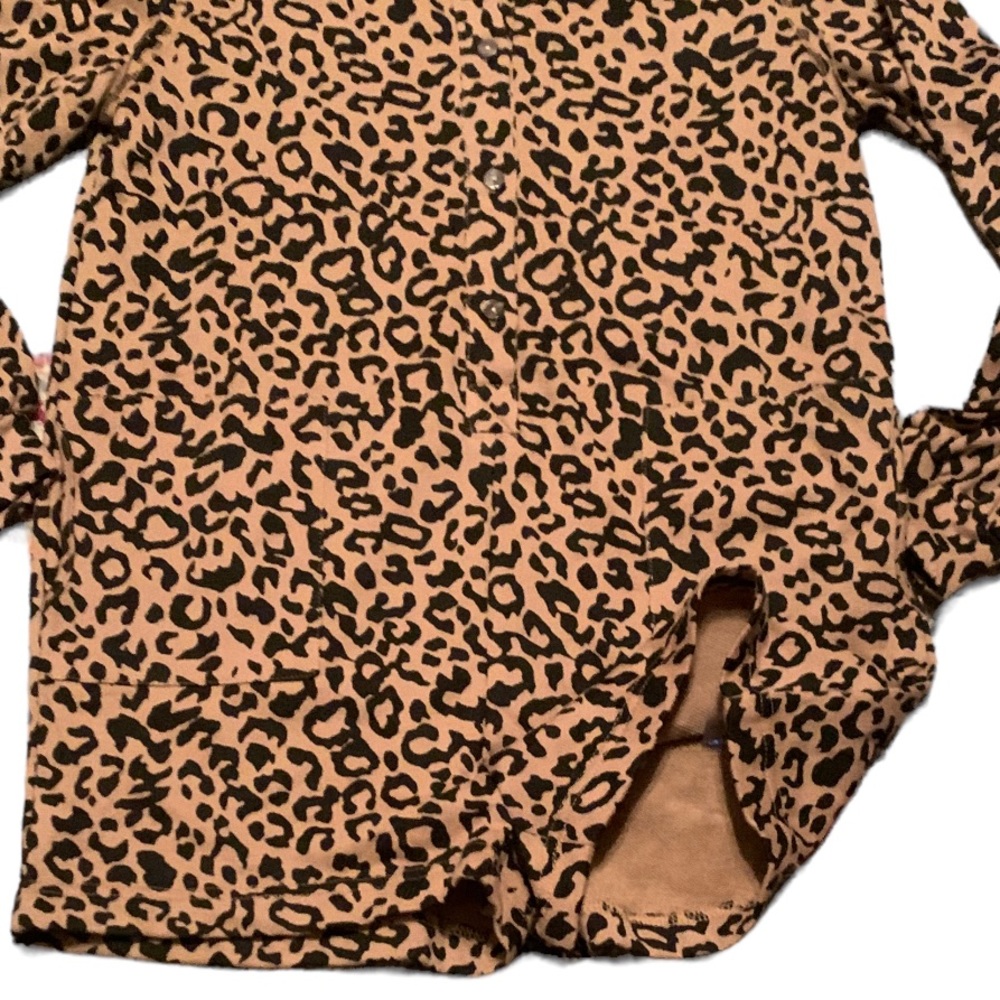 Entro Leopard Animal Print long sleeve shorts romper with pockets NWOT sz S - Picture 5 of 9